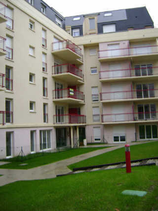 LE MANS (72000)